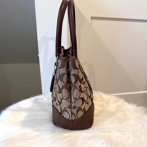 Coach Signature Tote Bag Canvas Beige Auth (EUC) - Picture 4 of 16